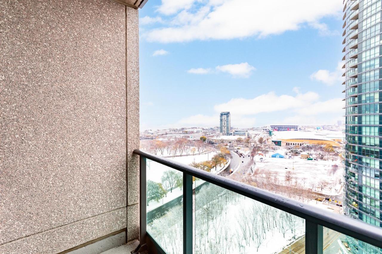 Aoc Suites - High-Rise Condo - City View Торонто Екстериор снимка